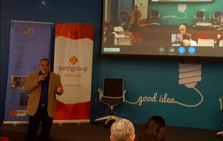 81c3cd64-ebff-443b-9952-1a704ceab3c7